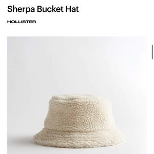 Hollister Sherpa Cream Bucket Hat - New Never Worn